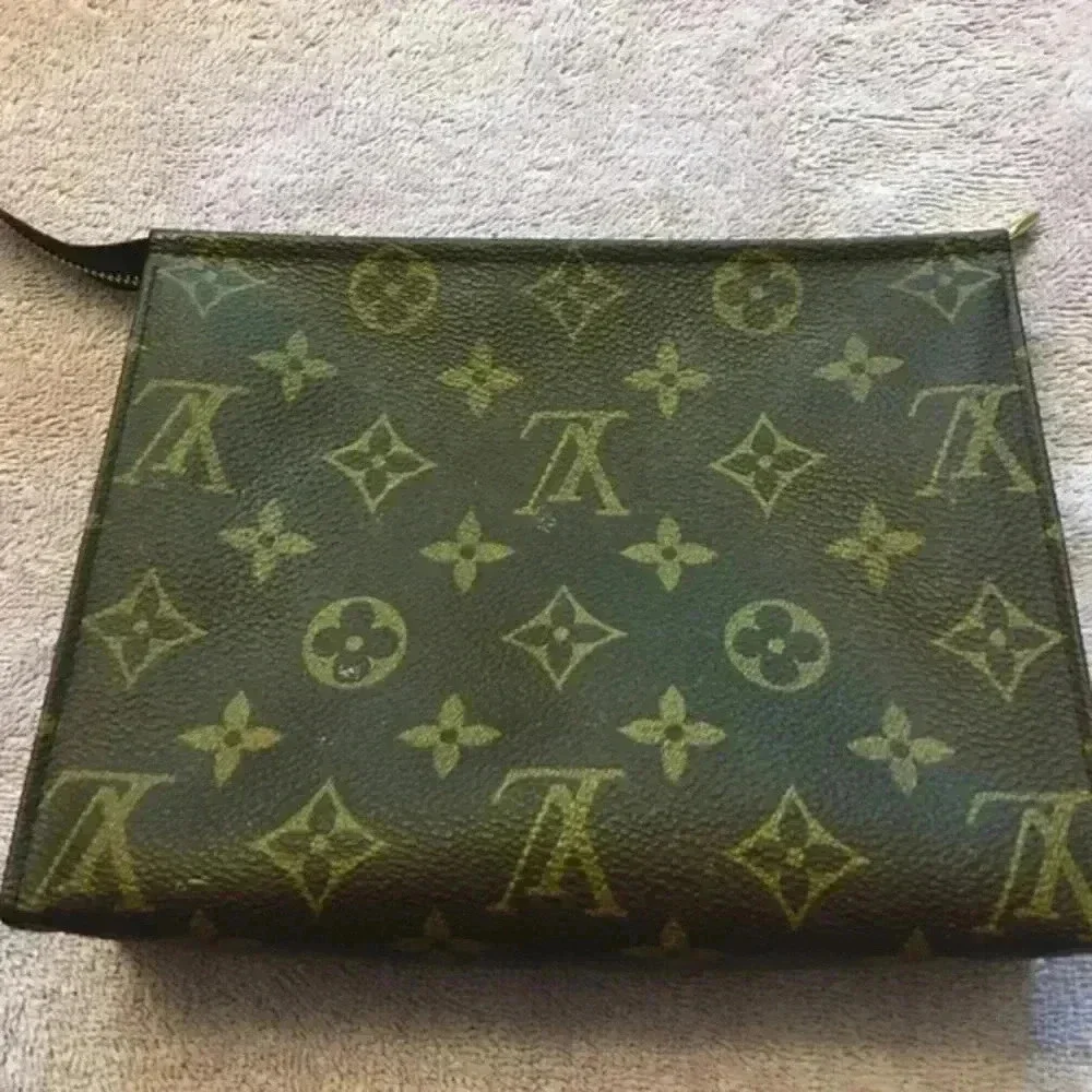 Louis Vuitton make up case
